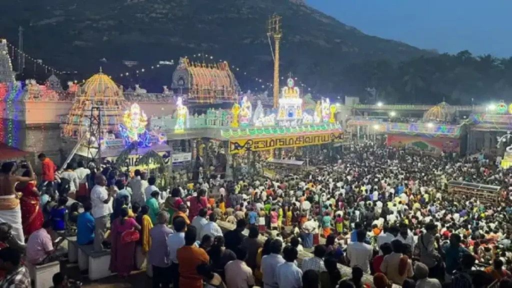Tamil News Live Pilgrims flocking to Thiruvannamalai Police announced emergency numbers