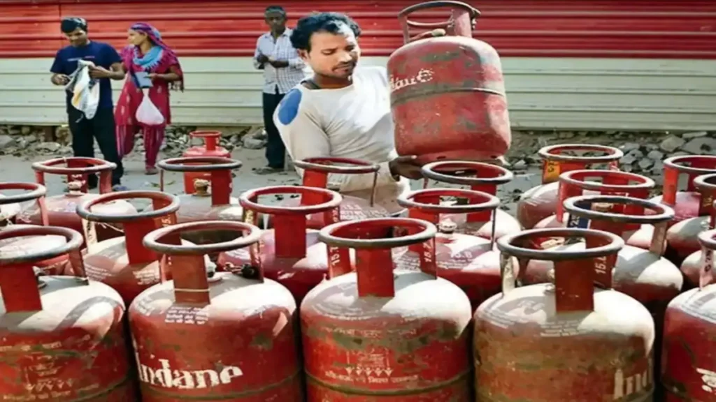 Tamil News Today in Tamil Nadu the price of gas cylinder is drastically reduced