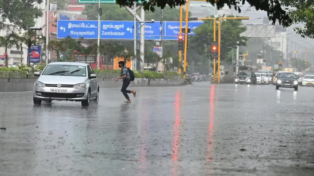 Today Weather Upadte Rain likely in Tamil Nadu for the next 6 days following Cyclone Mikjam